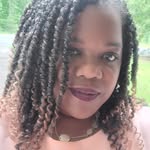 Lynne Parker - @love2showlove - Instagram