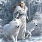 Lynnette Anderson - @hunterravyn_natureismychurch - Instagram