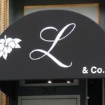 Lynette Bond- Smith - @l_and_company - Instagram