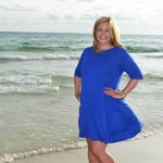 Lynette -Family Travel Points + Miles - @okiebookedonpoints - Instagram