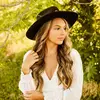Lindsey Moore - @lindsey.moore._ - TikTok