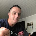 Lian Payne - Facebook