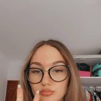 Lyra Davis - Facebook
