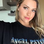 Mabel Crown - @mabel_crown22 - Instagram