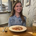 @mabel.holmes - Instagram