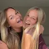 Ellie & Nicole 🩷👑 - @ellieburrell10 - TikTok