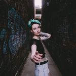 Mac Lyn McKenna - @floralismyfavoritecolor - Instagram