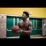 Mack Davis - @32_athletics - Instagram