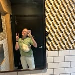 Mackenzie Barth - @kenzierin - Instagram