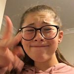 @mackenziebuck_fanpage - Instagram