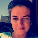 Mackenzie Cherry - @barefoot_vaga_bond - Instagram