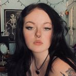 Mackenzie Curry - Facebook