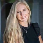Mackenzie Delong - @a_rae_of_beauty - Instagram