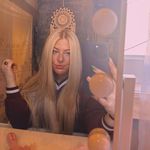 @mackenziedoyle - Instagram