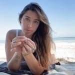 Maddison Brown - @maddi_long_legs_ - Instagram