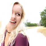 Maddie Sutton - @maddlymindful - Instagram