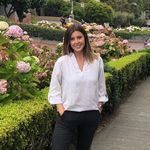 Maddie MacLeod - @maddiemaetravels - Instagram