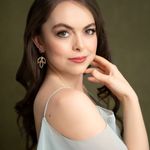 Maddy Ross - @maddysingsopera - Instagram
