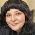 Madelaine Smith - @purplemanatee14 - Instagram
