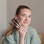 Madelyn Walker | Vancouver Bridal Hair and Makeup - @beauty.by.madelyn.grace - Instagram