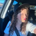 Madison Bock - @shelfobsessed97 - Instagram
