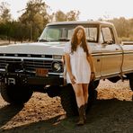 Madison Hanson - Facebook
