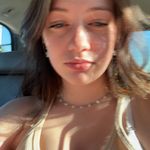 maddie - @madison.sewell1 - Instagram