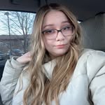 Madison Whitaker - @maddiemigoo - Instagram
