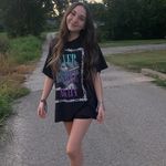 Madison Whitaker - @madisonbree24 - Instagram