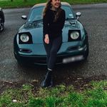 Mae Banks - @maebanks10 - Instagram