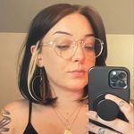 Mae Beck - @dismaed - Instagram