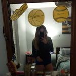 mae Benson - @maeb.eme - Instagram