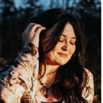 Emma Smith - @maebird5 - Instagram