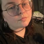 Mae Burns - @ci.mae.bee - Instagram