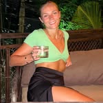 Mae Burton - @mae_burton - Instagram