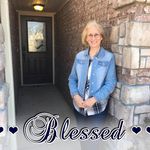 Mae Fleming - @larrymae.fleming - Instagram