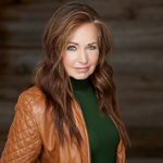 Deanna Mae Lloyd - @deannamae_actor - Instagram