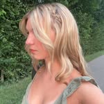 mae powers :) - @maepowers - Instagram