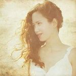 mae queen madrona - @mae_queen - Instagram