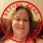 Mae Wallace - @miss_uneek1 - Instagram