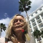 Maeve thomas - @maevealive - Instagram