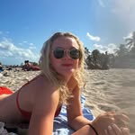 Maeve White - @_maevewhite - Instagram