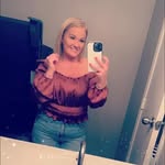 Maggie Booth - @maggie_xo2 - Instagram