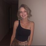 Maggie Bott - @maggie.bott - Instagram