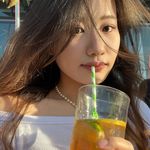 Maggie Ding - @maggie.ding.18041 - Instagram