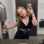 maggie :) - @maggie.holcomb - Instagram