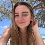 mags - @maggieholmann - Instagram