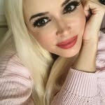 Stella Davids - @maggieisaacson - Instagram