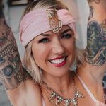 Maggie McCall - @brass_umbrellaco - Instagram