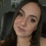 Maggie Valles - @maggie.valles - Instagram